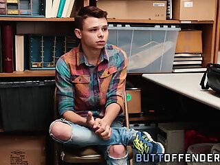 Teenie ladendieb fickt roh