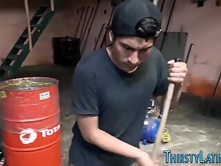 Amatør latin dude stinker